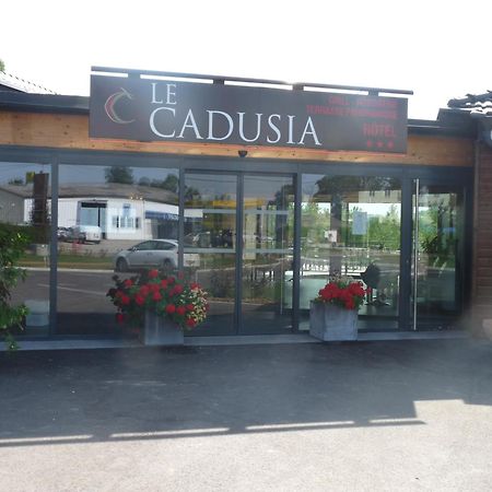 Отель Logis Le Cadusia Шаурс Экстерьер фото